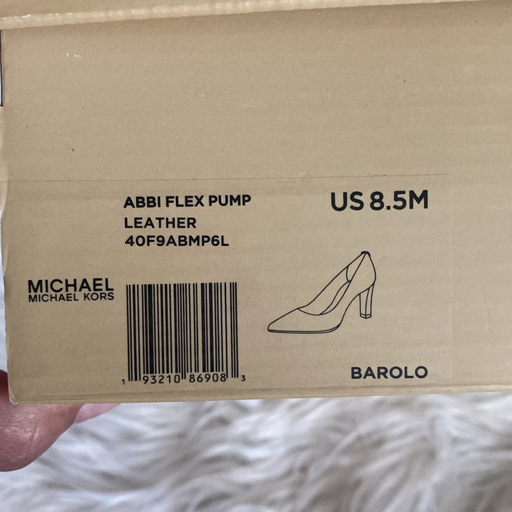 MICHAEL KORS Ladies Pumps - Picture 10 of 10